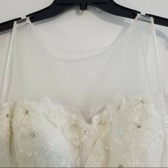 Neiman Marcus Teri Jon/Rickie Freeman wedding - Picture 5 of 8